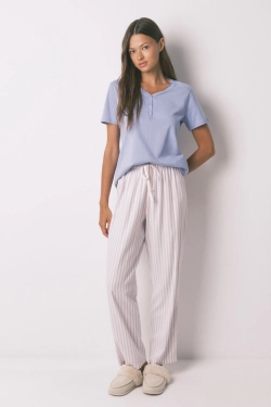 Блакитна бавовняна футболка з V-вирізом