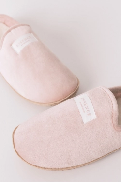 Рожеві велюрові капці