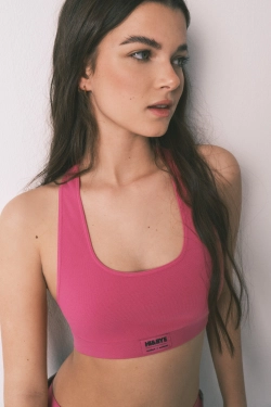 Розовый спортивный бесшовный бюстгальтер