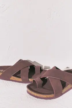 Сандалії з перехресними ремінцями, бордові