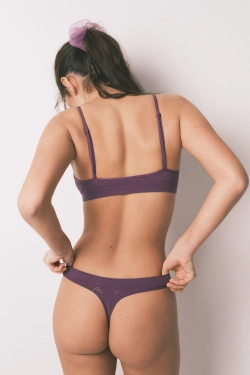 Трусы-танга бордового цвета с цветочным принтом