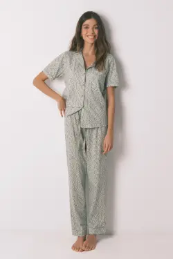 Класична бавовняна піжама з квітковим принтом