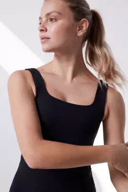 Чорна майка Soft Move