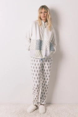 Короткий халат из овчины в стиле пэчворк