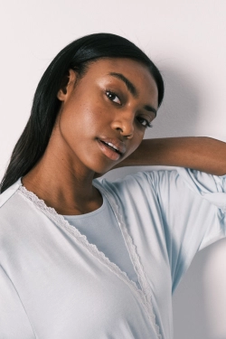 Голубой халат миди из мягкой вискозы