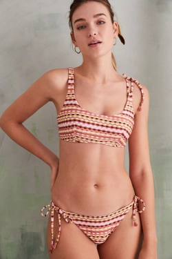 Цветные трусики-бикини на завязках