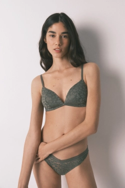 Класичні трусики з мереживом та V-подібним поясом