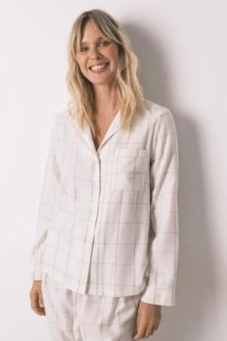 Белая фланелевая пижама в клетку