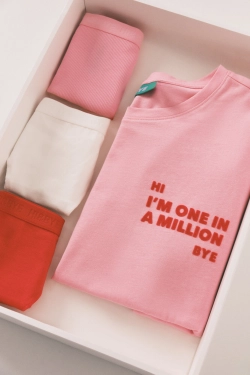 Набор из 3 классических трусов: розовый, красный и белый