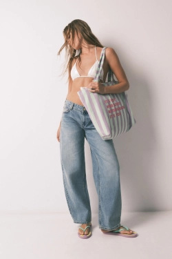 Белый треугольный топ бикини с эффектом металлик