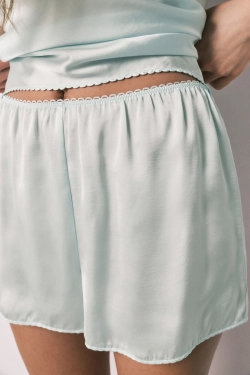 Короткая сатиновая пижама зеленого цвета