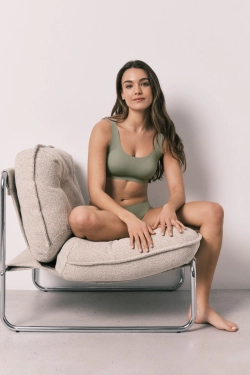 Гладкий топ із мікрофібри clean cut