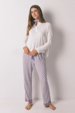 Просторная футболка с длинным рукавом