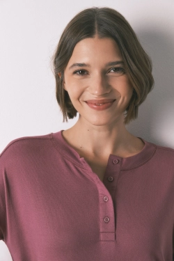 Просторная футболка с длинным рукавом