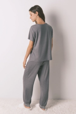 Мягкая пижама Mickey Mouse с этническим принтом