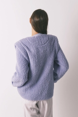 Короткий лавандовый халат с эффектом овчины