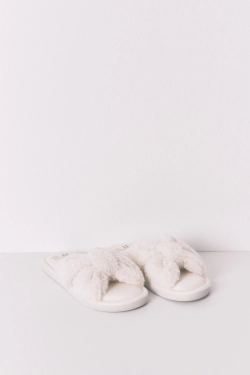 Білі домашні капці з овчини
