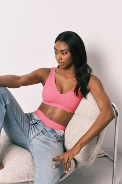 Однотонний топ халтер з лазерною обробкою краю