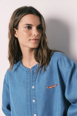 Коротка сорочка з легкого синього деніму