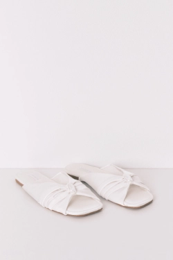 Домашні капці зі сатину білого кольору