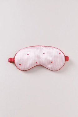 Маска для сну в смужку з сердечками