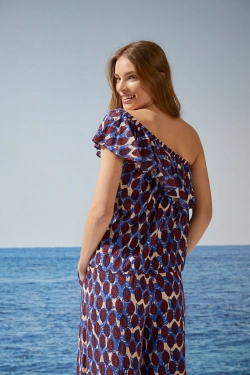 Асимметричный топ с принтом и воланами