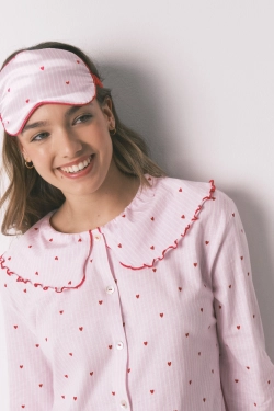 Маска для сну в смужку з сердечками