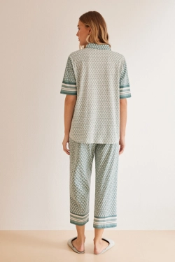 Классическая пижама из хлопка с цветочным принтом