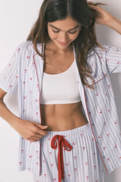 Піжама класична бавовняна в смужку з принтом вишень