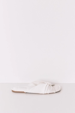 Домашні капці зі сатину білого кольору