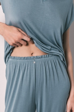 Пижама капри вискозная мягкая розовая