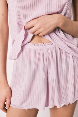 Рожева коротка піжама з м'якого трикотажу в рубчик