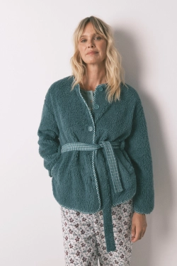 Короткий халат из мягкого флиса