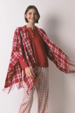 Пончо клетчатое с эффектом шерсти