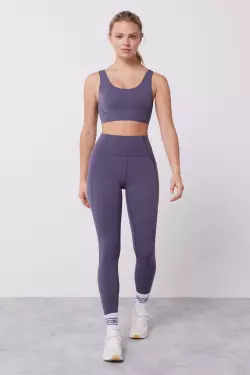 Спортивный бюстгальтер Purple Power Sculpt