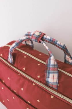 Велика червона нейлонова косметичка з принтом у вигляді сердець