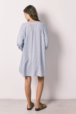 Ночная рубашка короткая вискозная в полоску синяя