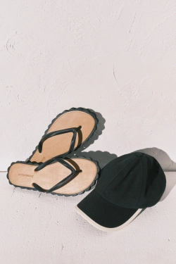 Чорні хвилясті в’єтнамки