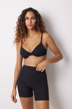 Класичні мереживні трусики