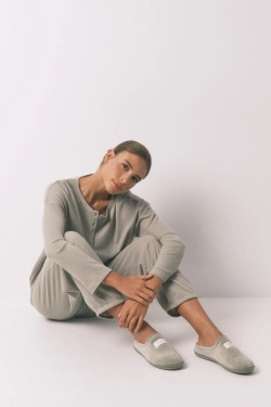 Зелені велюрові капці