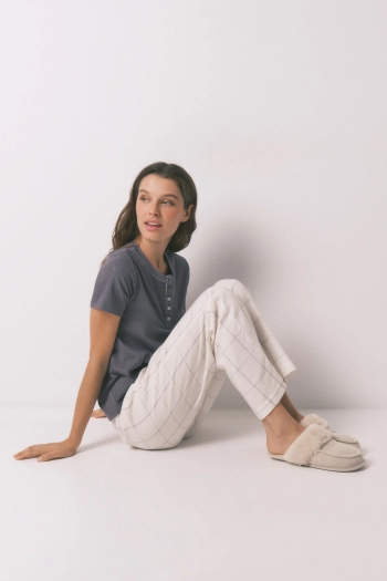 Белые фланелевые брюки в клетку с люрексом