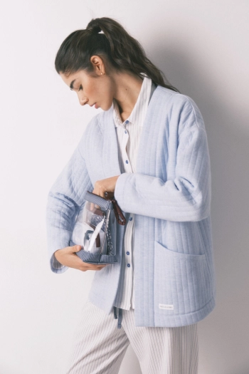 Короткий стёганый халат синего цвета