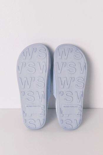 Домашні капці сині з вишеньками