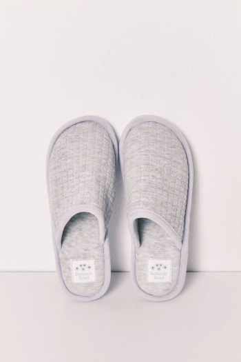 Серо-фиолетовые домашние тапочки