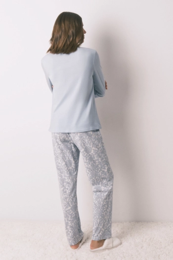 Довга піжама зі 100% бавовни синя з квітковим принтом