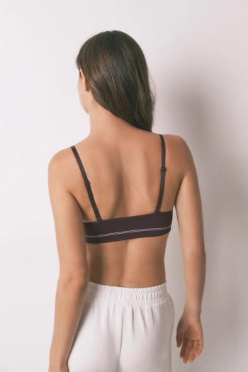 NATURAL треугольный бесшовный топ  бордового цвета