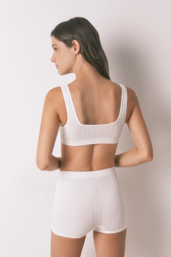Белые бесшовные трусики-боксеры с вязаной текстурой