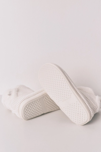 Домашні капці-чобітки білі з люрексом в рубчик