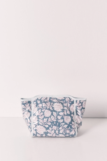 Косметичка середня синя з квітковим принтом