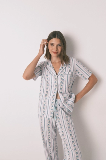 Хлопковая пижама капри в полоску с цветочным орнаментом